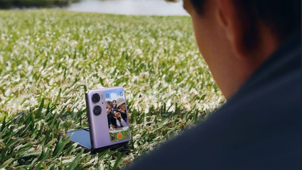 OPPO Find N2 Flip‘s Flexion Hinge Marks A Break through In Flip Phone Experience