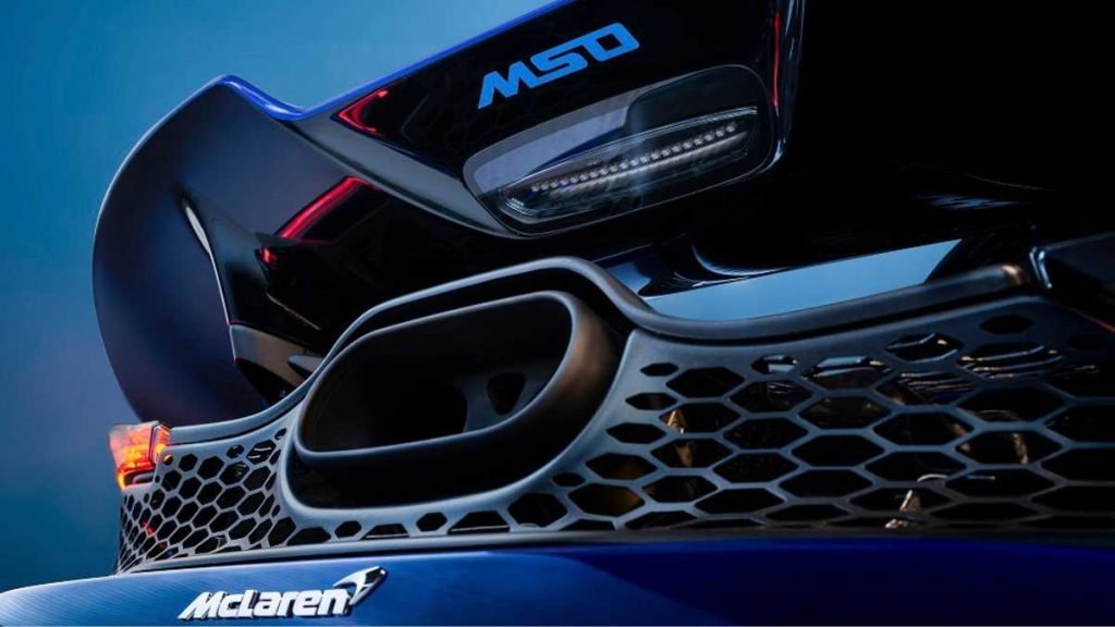 A Kaleidoscope of Speed: McLaren's Revolutionary Spectrum Paint for the 750S!