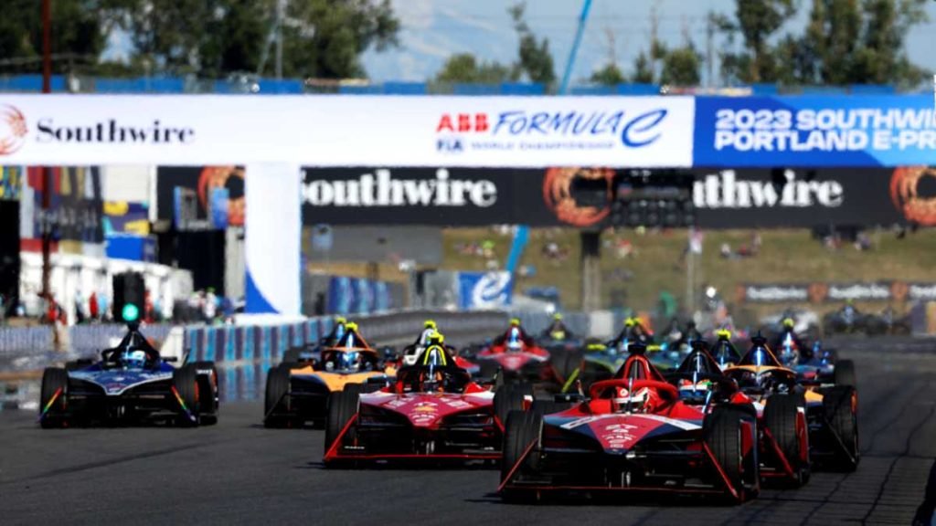 The Abb Fia Formula E World Championship Returns (1)