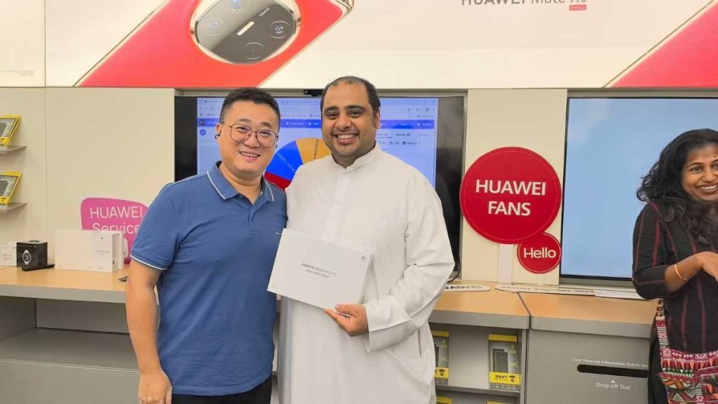 Huawei Hosts A Successful Service Open Day And Extends Generous Customer Offers (2)